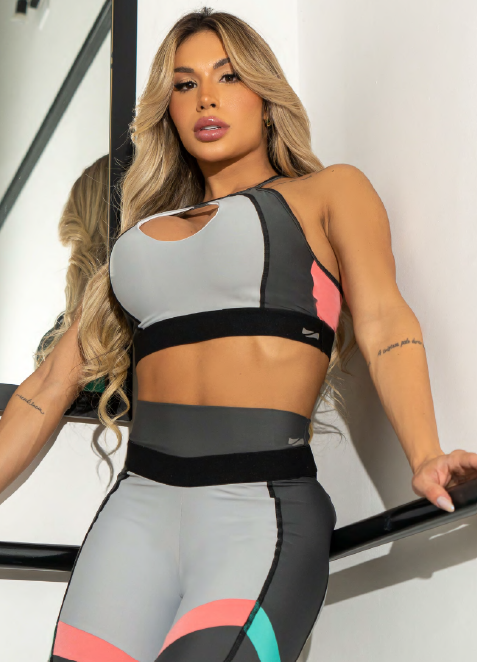 Carbon Cutout Sports Bra – Grey Polyamide & Elastane Colorblock Active Top