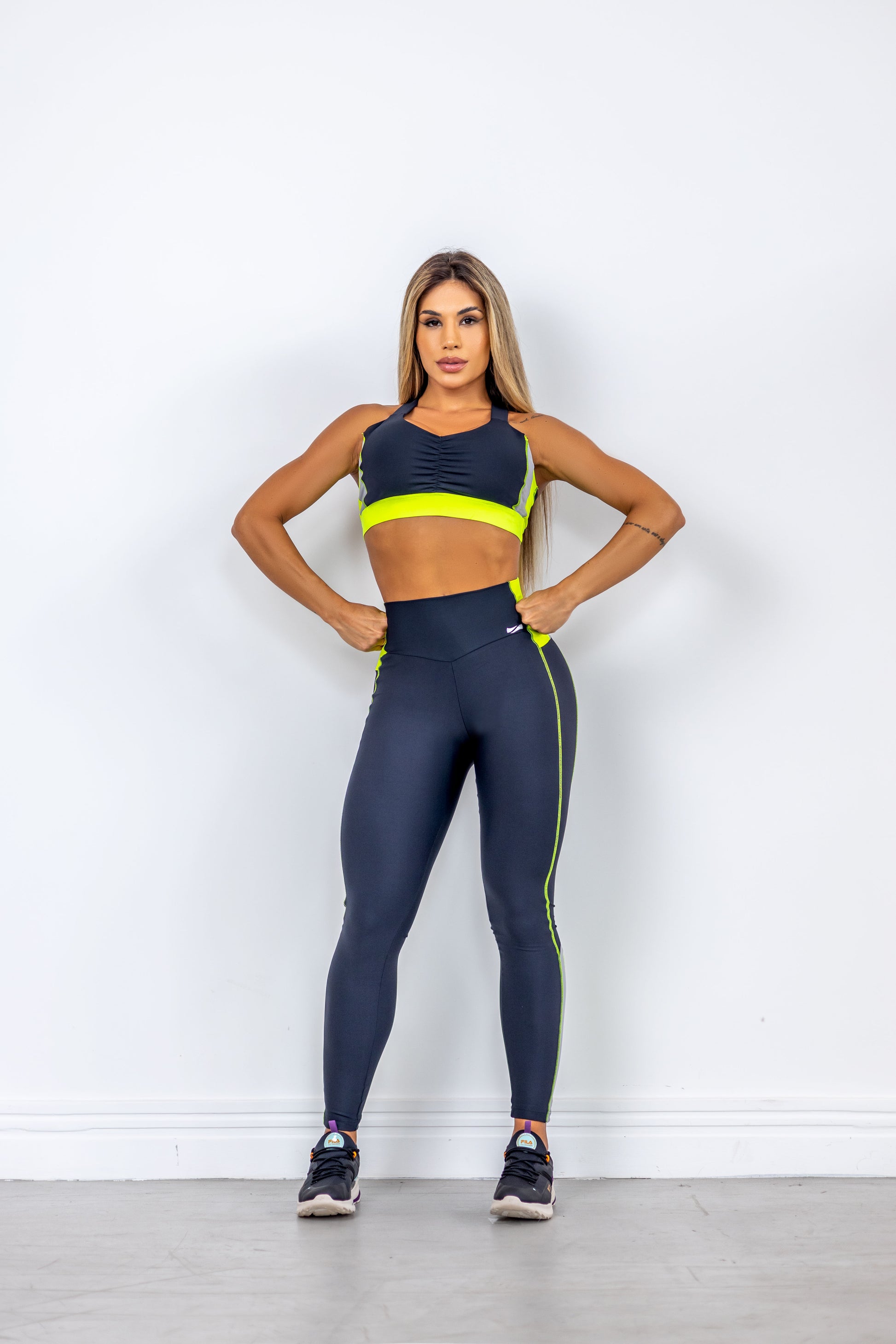 Neon Green High-Waisted Leggings & Sports Bra Set – Women’s Activewear Two-Piece Outfit